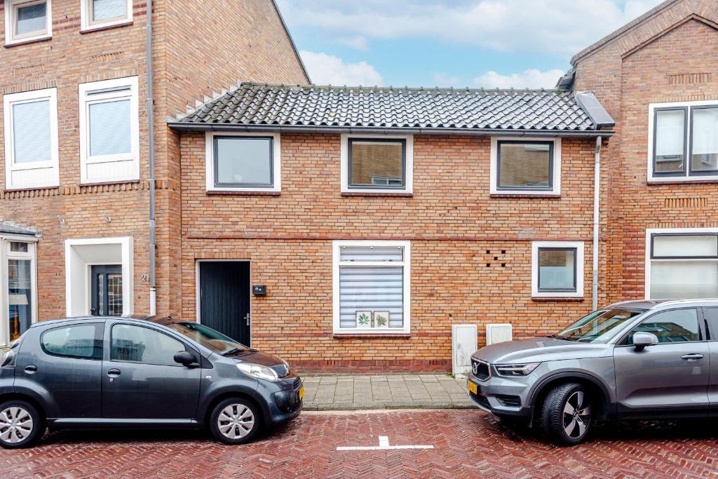 Kusthuiskatwijk photo 1