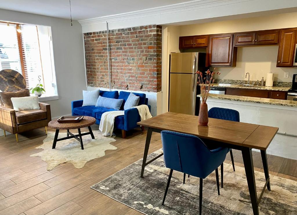 Cozy Historic Family Home in the Heart of Richmond photo 1