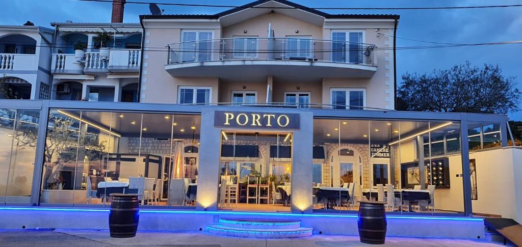 Rooms Porto