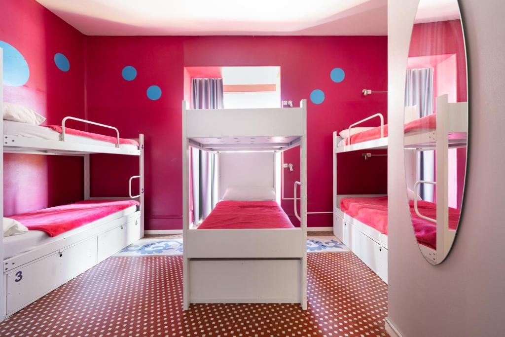Purple Nest Hostel photo 2