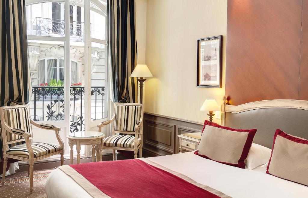 Двухместный (Улучшенный номер с кроватью размера «queen-size»), Best Western Premier Trocadero La Tour