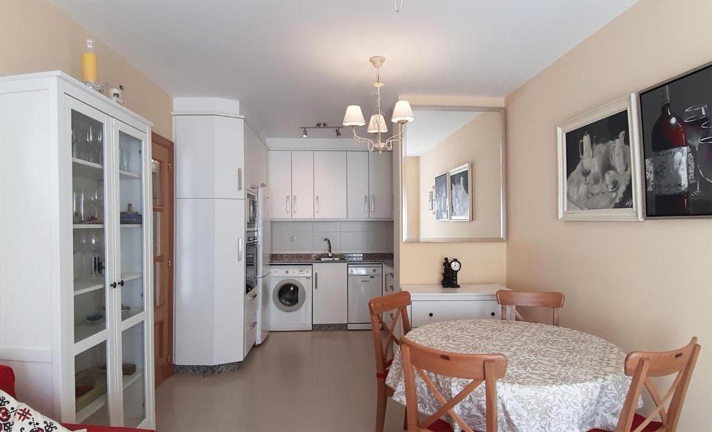 Apartamento con vistas, ascensor y parking en Portosín photo 2