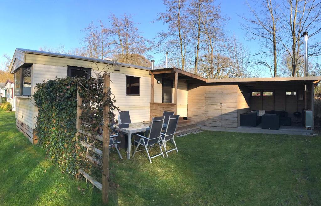 Chalet Buitengewoon photo 2