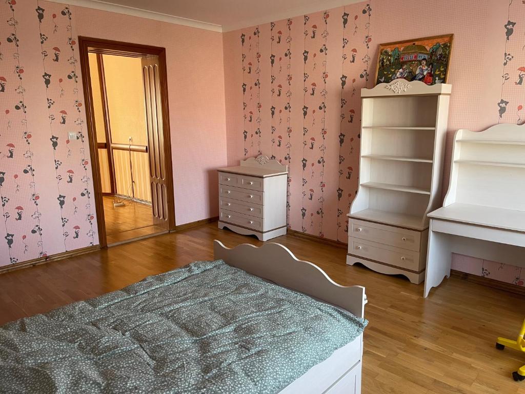 Lux House photo 1