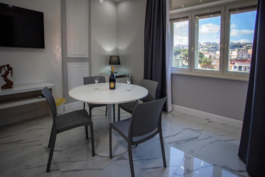 Lady Mary's Luxury Suites - Tap to explore photos