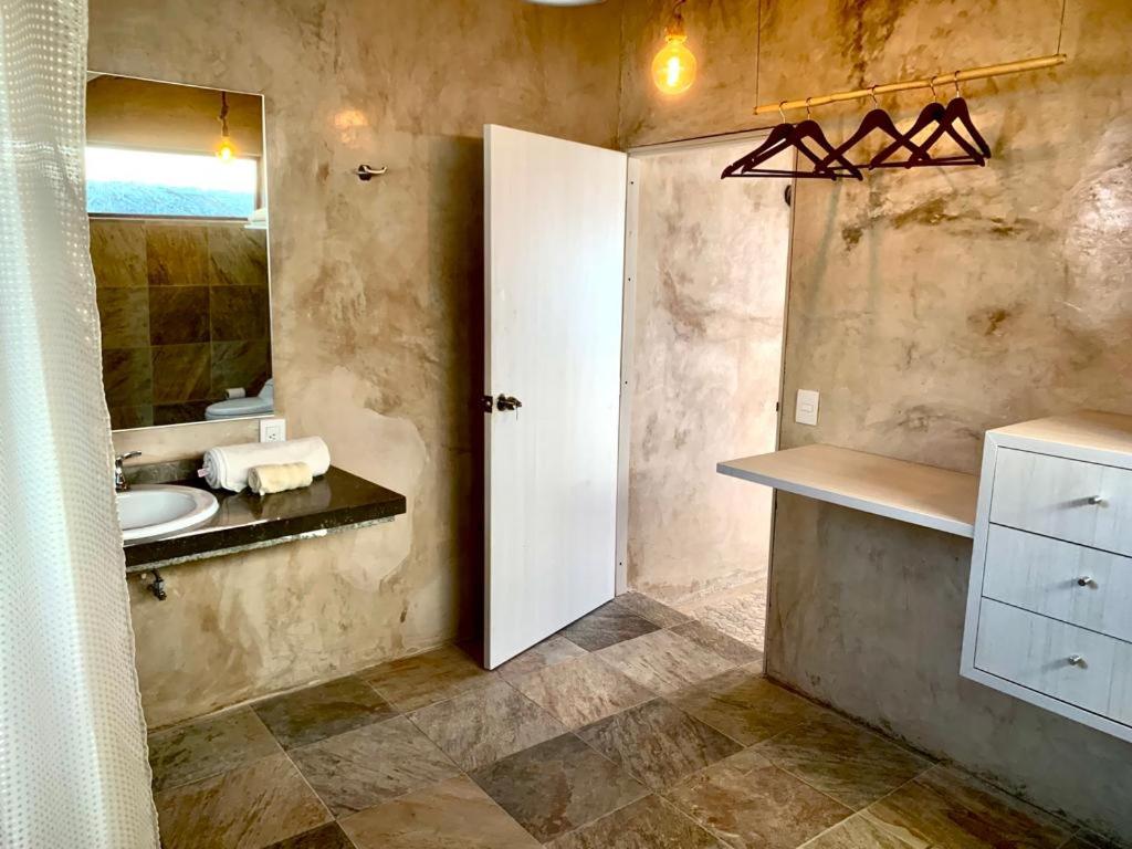 Casa de las Olas Surf & Beach Club photo 4