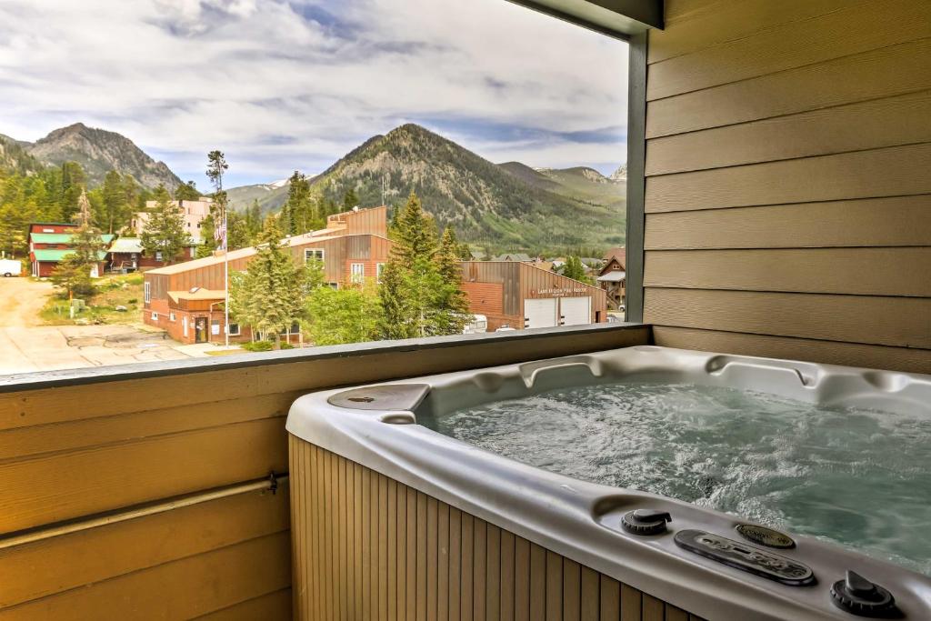Elegant Frisco Condo with Private Hot Tub and Views! photo 2