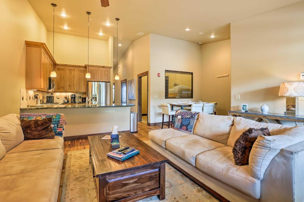 Elegant Frisco Condo with Private Hot Tub and Views! photo 4