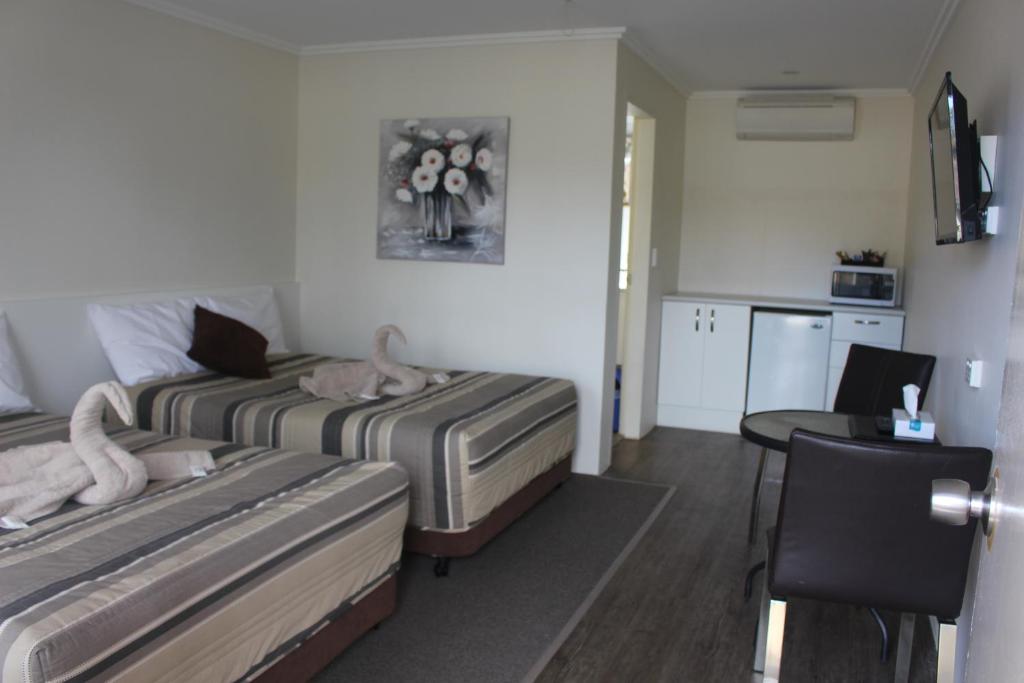 Centrepoint Motel photo 2