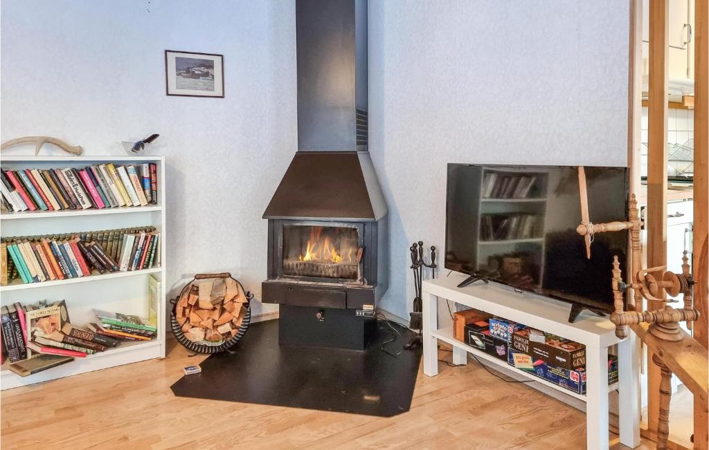 Beautiful Home In Frgelanda With Sauna, Wifi And 2 Bedrooms photo 2