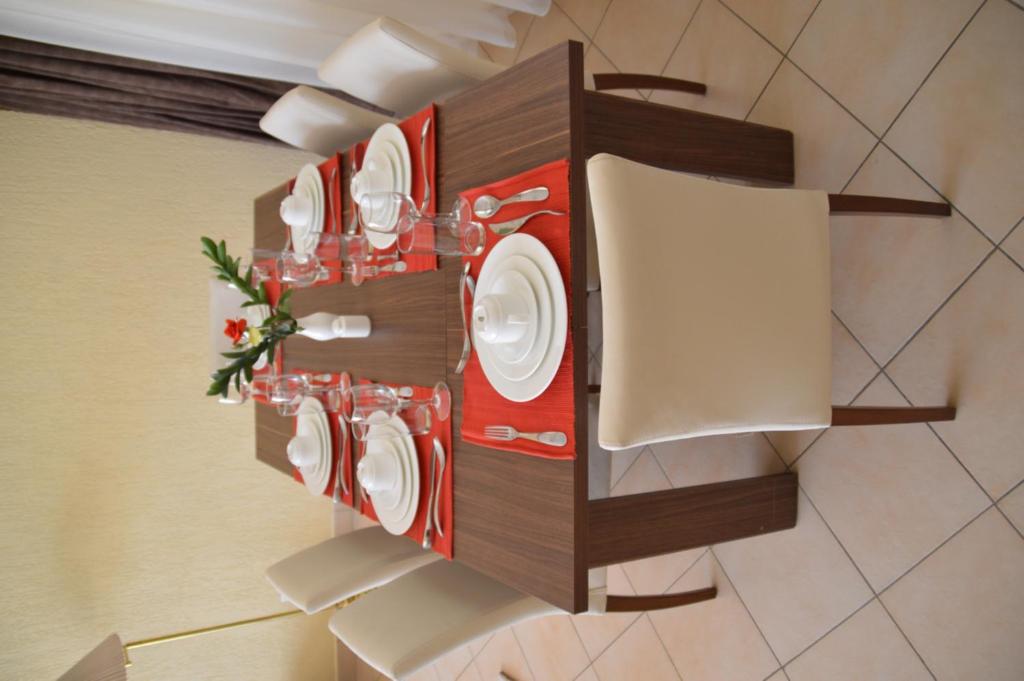 Norfolk Towers Serviced Apartments - Nairobi City Centre, CBD Room Type - Two-Bedroom Apartment with Private Kitchen and Balcony