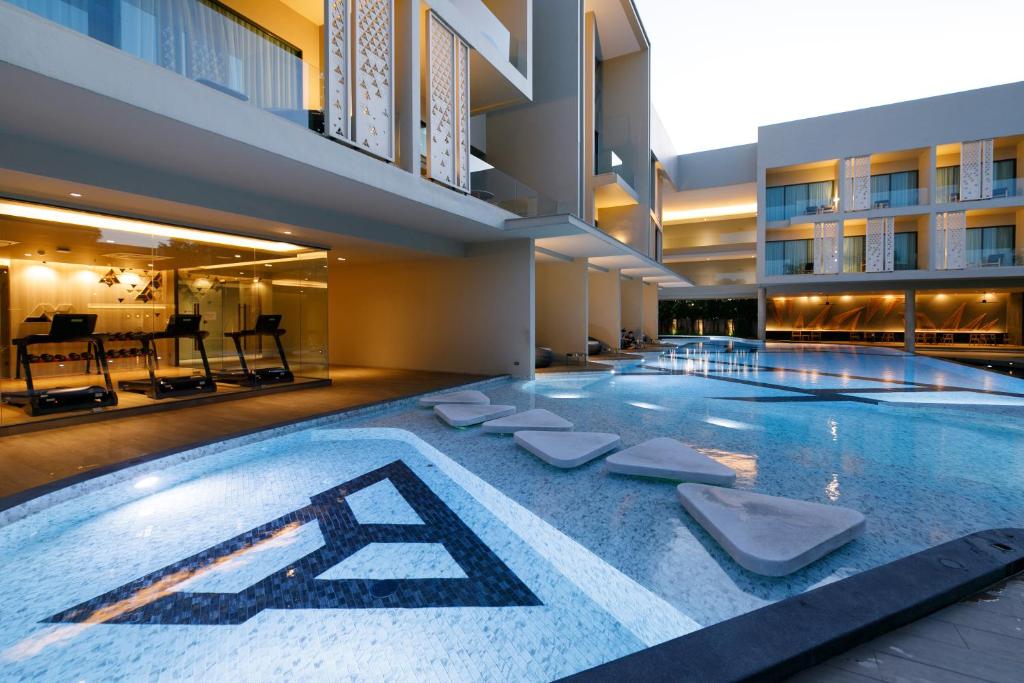 The Signature Hotel Airport photo 4