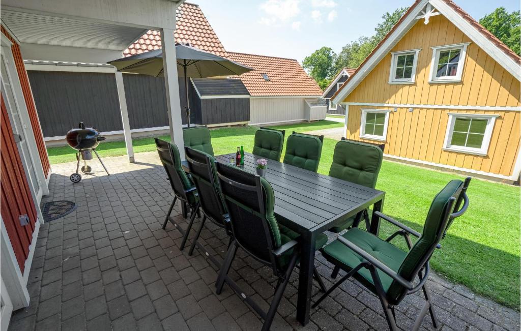 Stunning Home In Grsten With Sauna, 4 Bedrooms And Indoor Swimming Pool photo 1