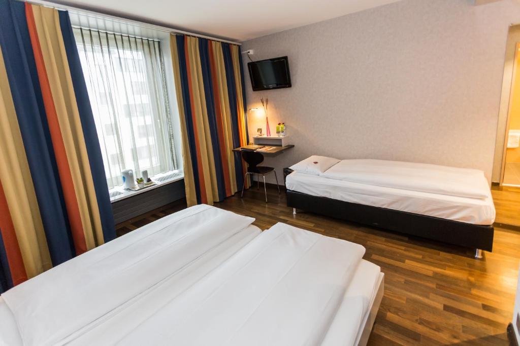 Трехместный (Стандартный трехместный номер), Sorell Hotel Ador