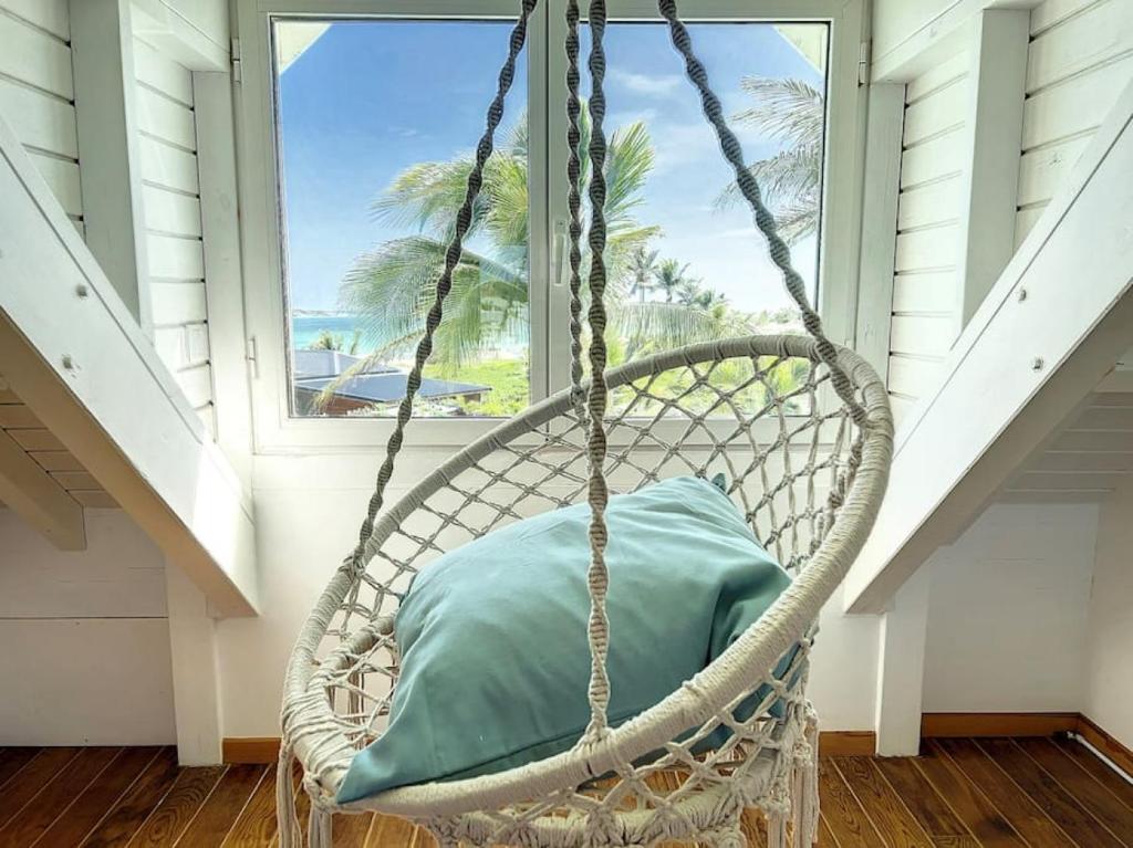 Villa Carpe Diem sea front pool Orient Bay photo 3