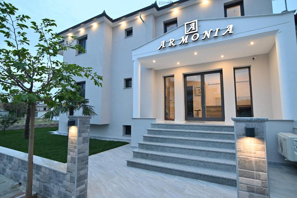 Armonia Luxury Suites photo 4