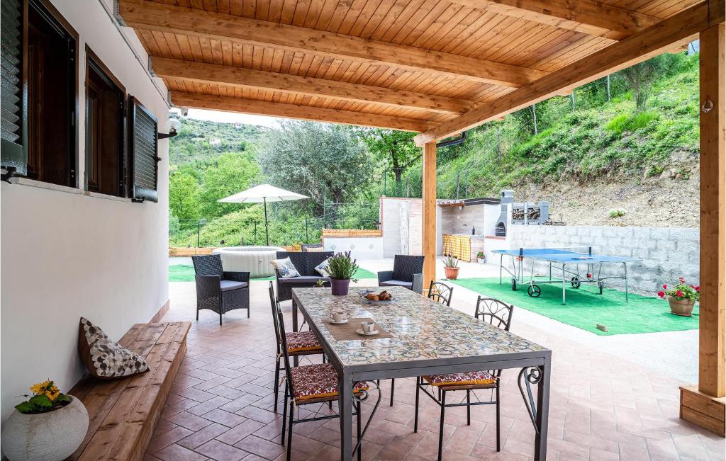 Nice Home In Laureana Cilento With 3 Bedrooms, Wifi And Jacuzzi photo 1