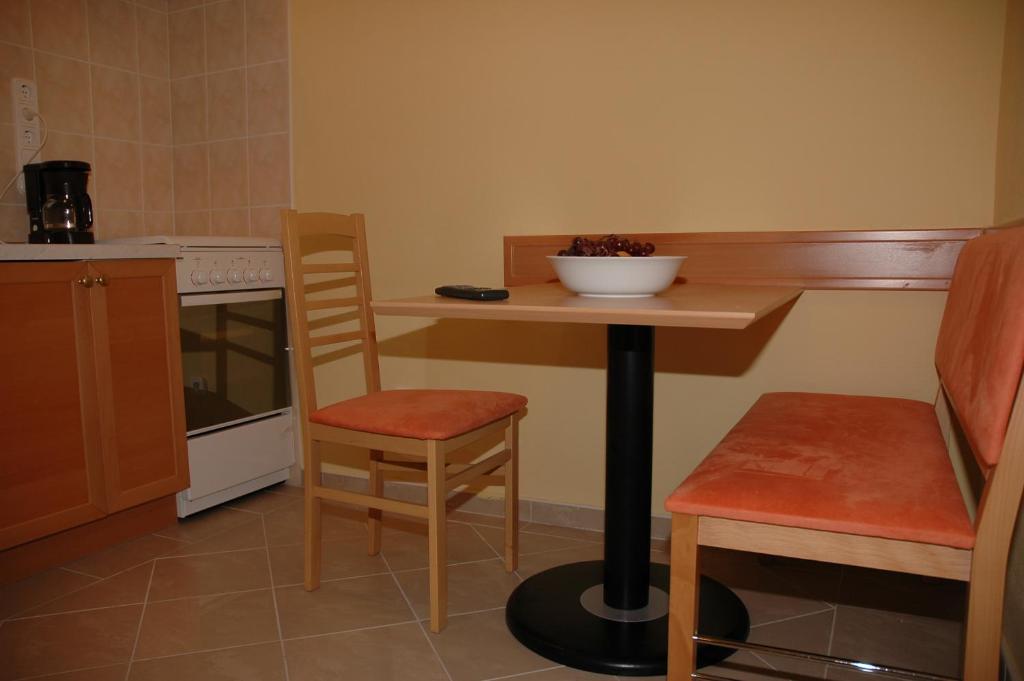 Апартаменты (Апартаменты (для 2 человек)), Apartment Pension Rideg Heviz