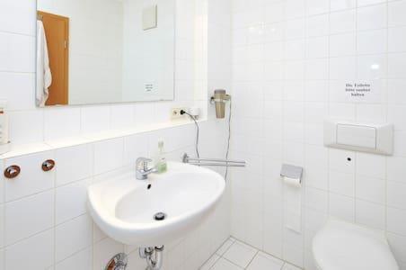 Komfortferienwohnung Zentrum photo 3