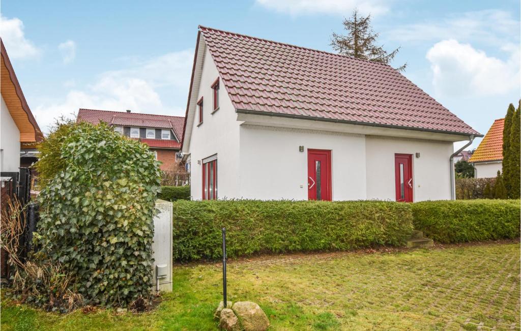 Amazing Home In Wohlenberger Wiek With Wifi And 2 Bedrooms