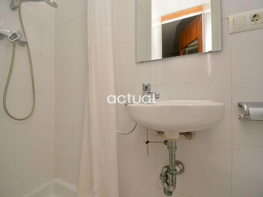 Apartamento Europalace 84 - Tap to explore photos