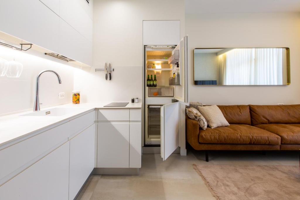 Aphrodite Suite photo 1