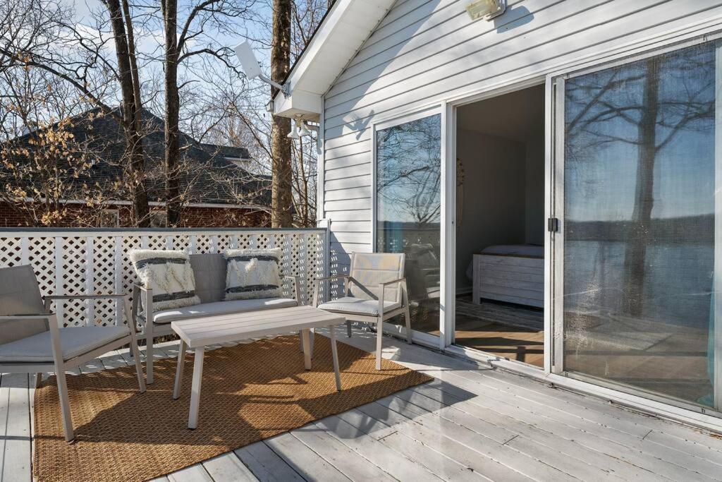 Million Dollar Views: Lakefront, Dock, Kayaks+More photo 2
