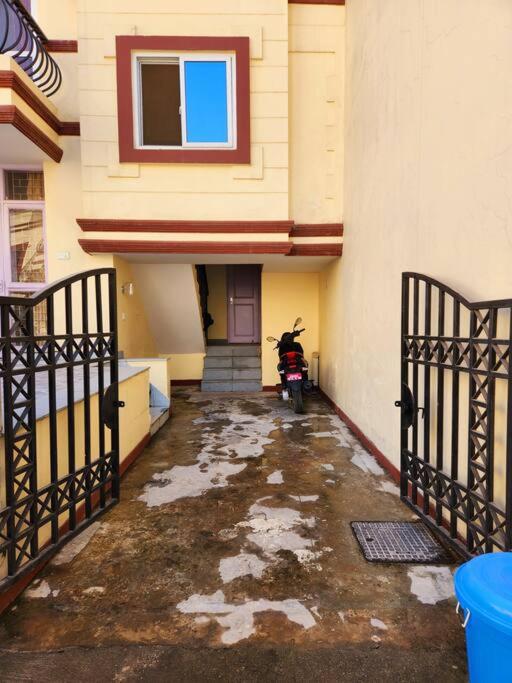 Cosy Quiet Little Apartment In Kathmandu photo 1