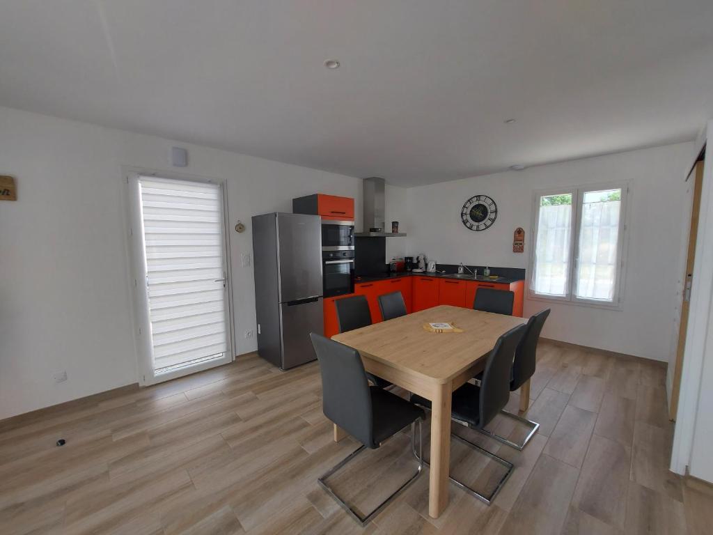 A bâbord : maison chaleureuse à 300m de la plage photo 2