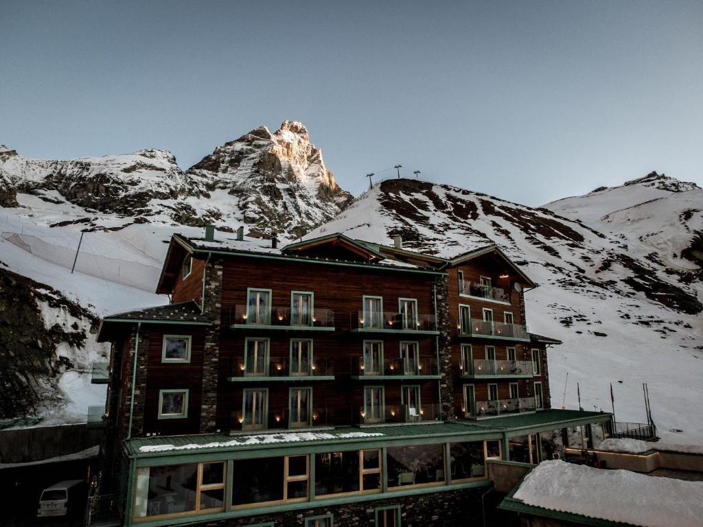 White Angel Hotel photo 1