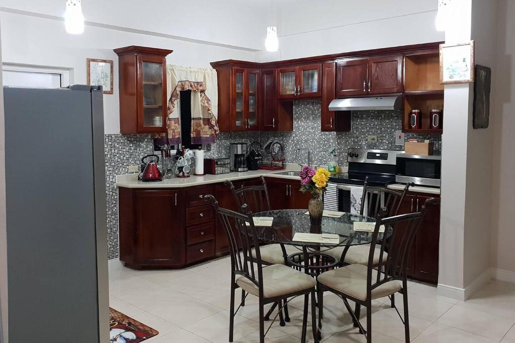 Lovely 2-Bed Apartment in the New Kingston Area photo 2