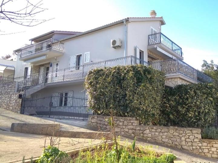 Apartment Ivona