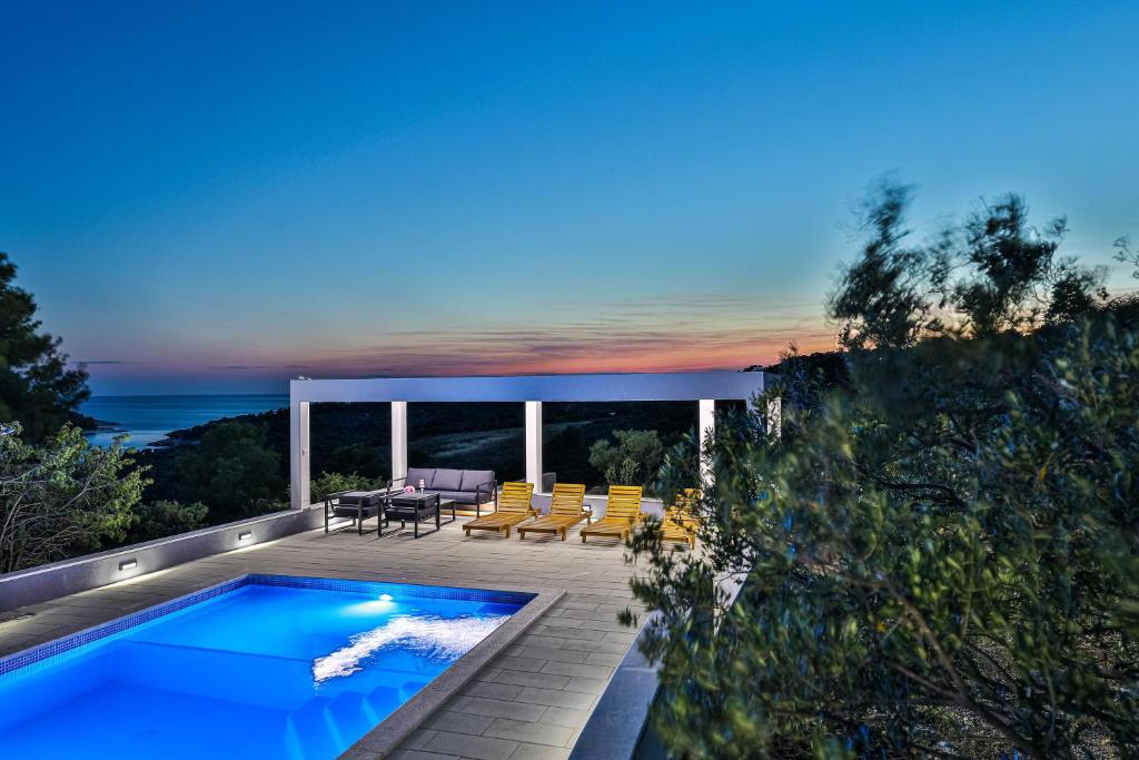 Villa Luka photo 1