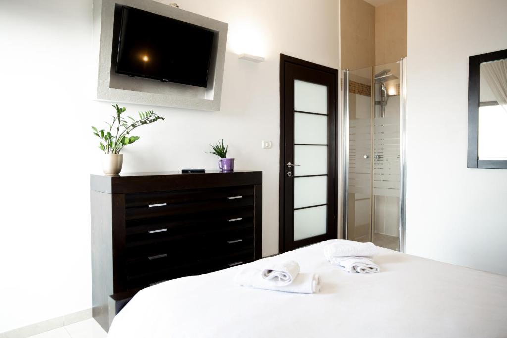 Sea View Apartment Prime Location On The Beach photo 4