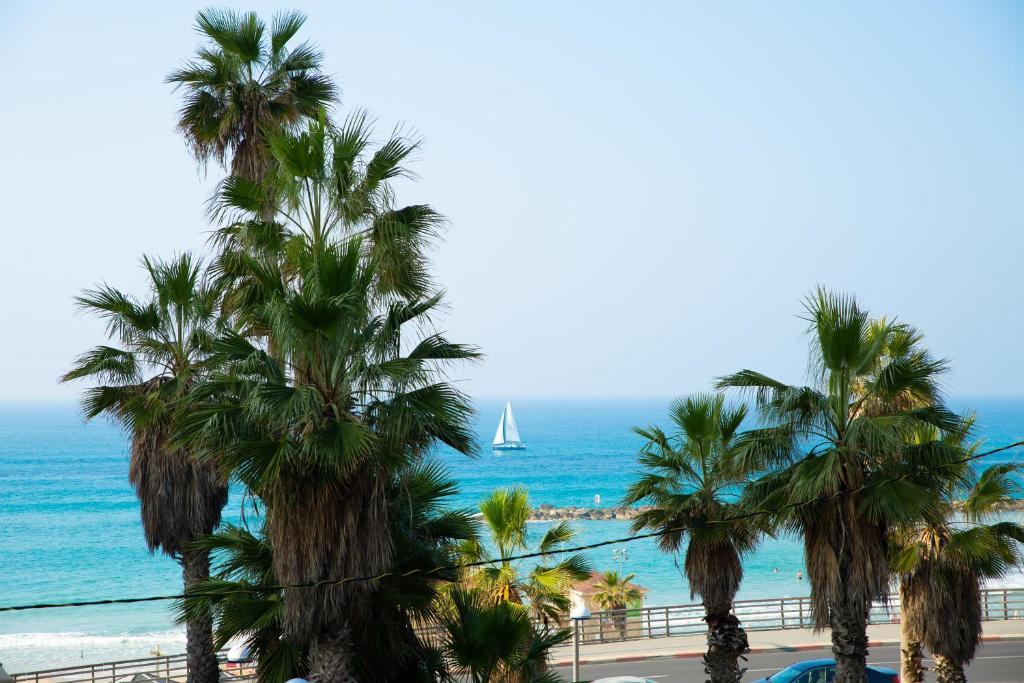 Sea View Apartment Prime Location On The Beach photo 1