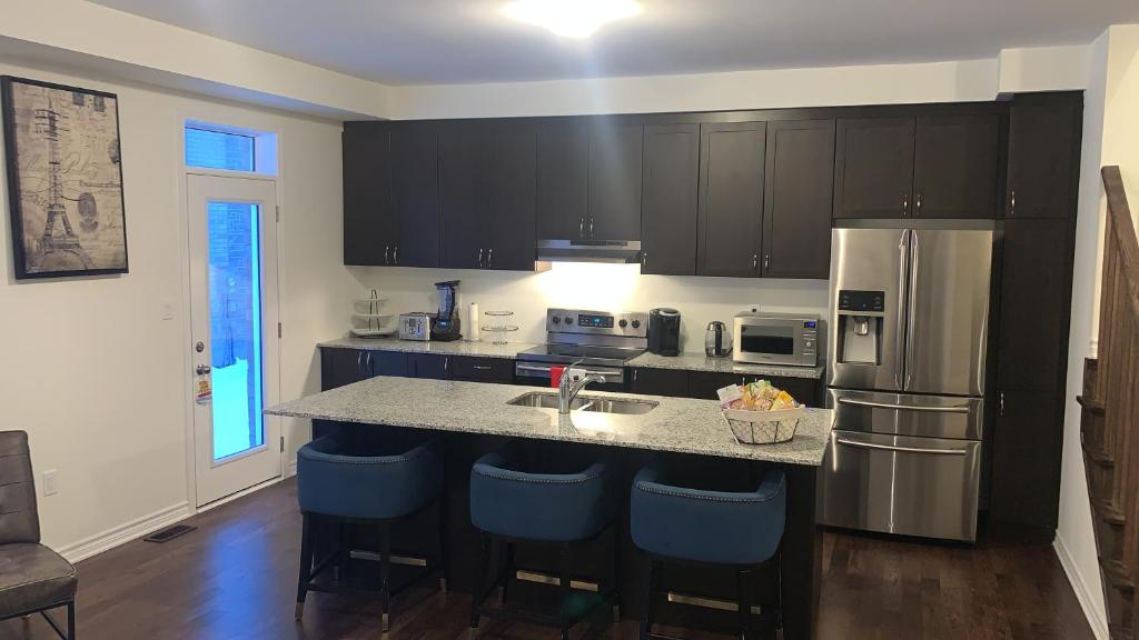 Luxury Home Away From Home photo 2