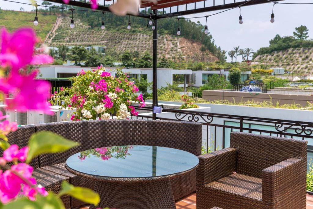 E2.7 Sun Hillary Villa - Flamingo Venus Resort