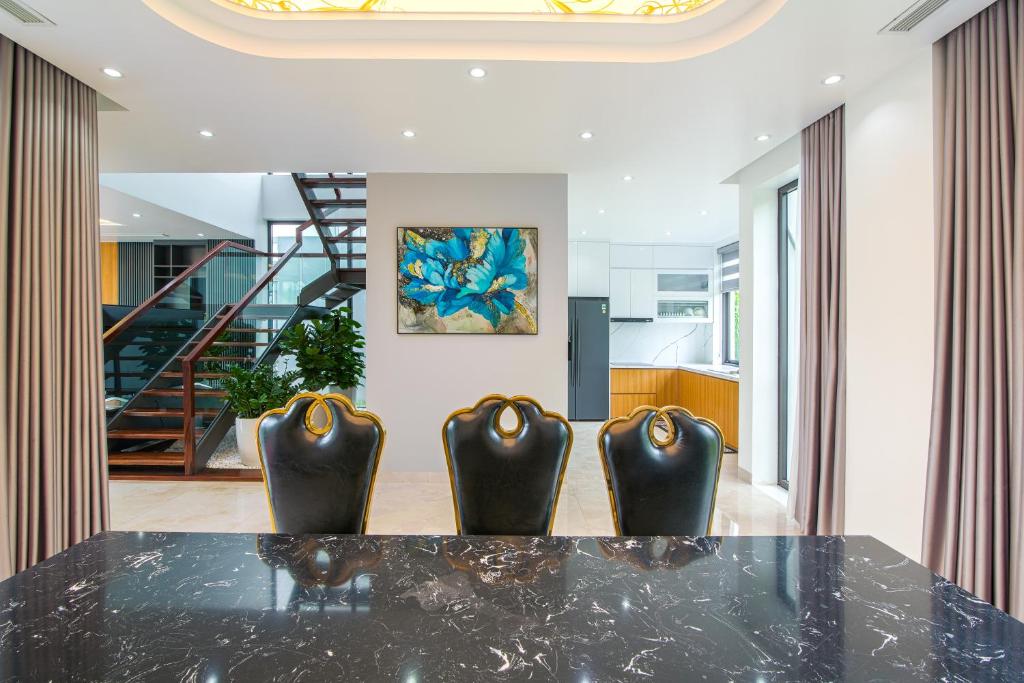 E2.7 Sun Hillary Villa - Flamingo Venus Resort