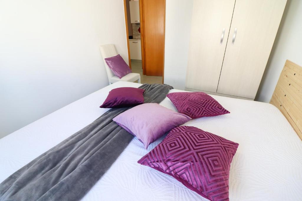 Bilo Nadia Cozy Apartment 200 m From Otrantos Castle - Tap to explore photos