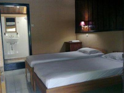 Ue Datu Cottages - Tap to explore photos