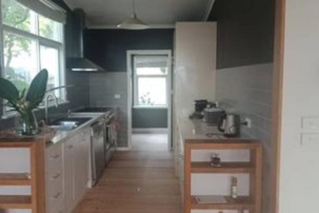 A lovely boutique home with big garden and seaview photo 4