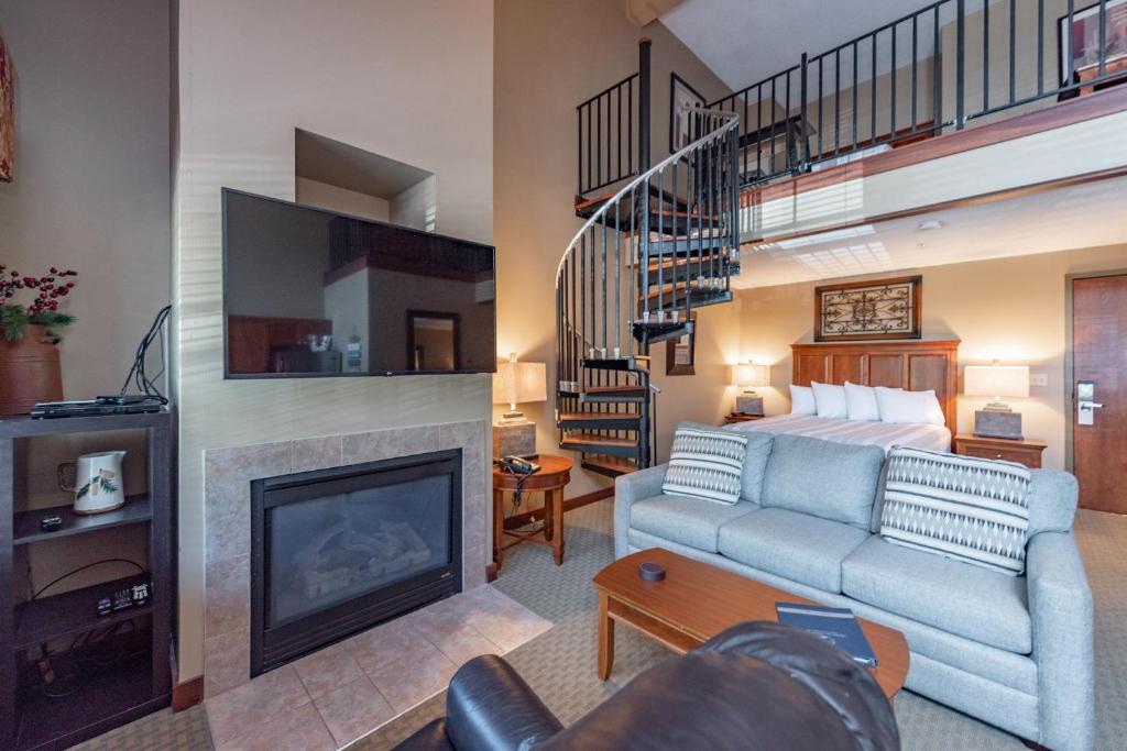 A308 Studio & Loft Standard View photo 1