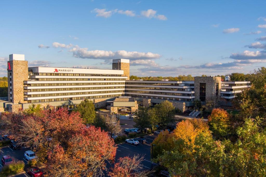 Marriott Lexington Griffin Gate Golf Resort & Spa image