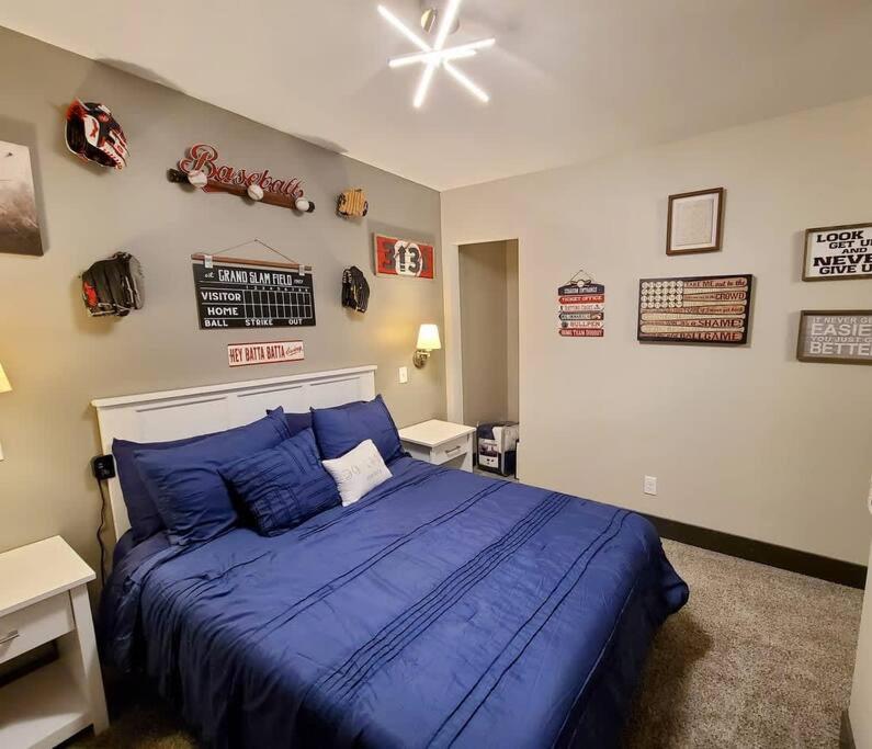 King Bed In Main Floor - Downtown Vacation Rental photo 4
