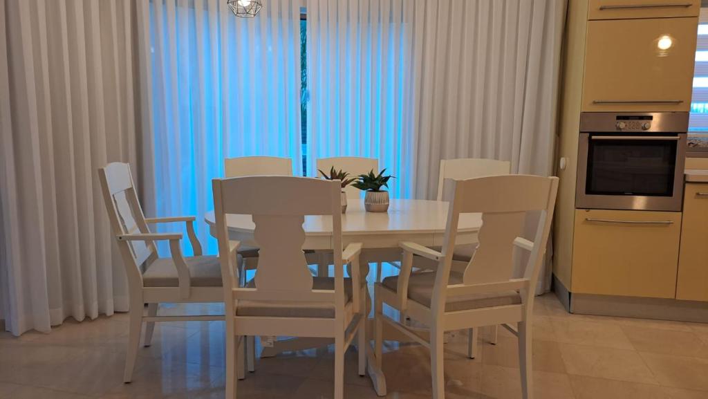 אבני החושן- Avnei Hoshen photo 2
