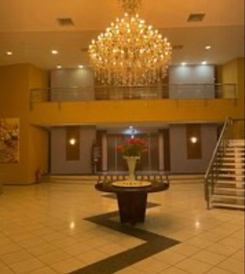 Iate Plaza Flat 613 photo 3