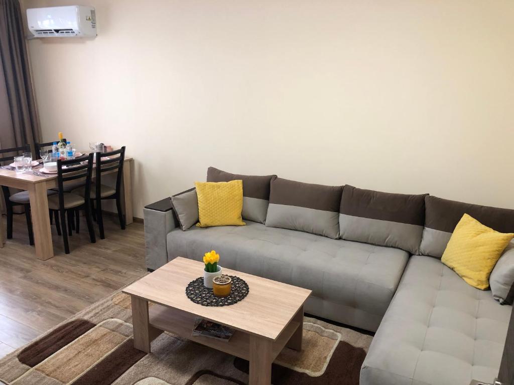 Luxury apartment 2 Free Underground Parking photo 4