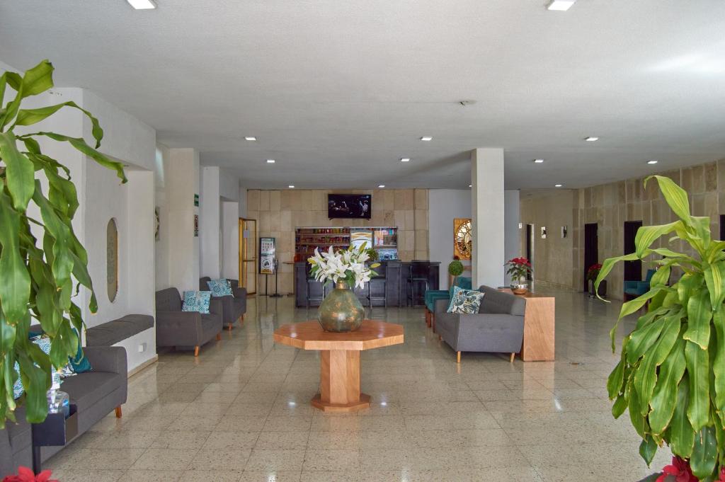 Hotel del Alba Inn & Suites photo 2