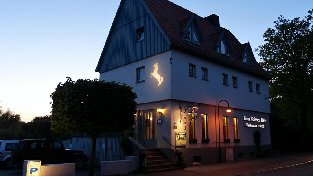 Restaurant und Hotel Zum Weissen Ross photo 2