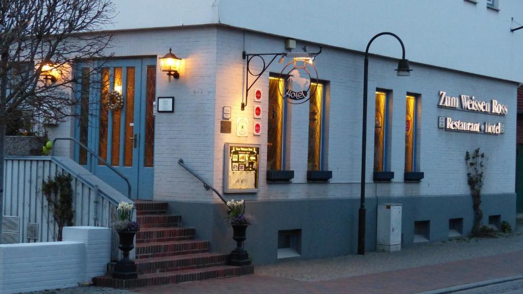 Restaurant und Hotel Zum Weissen Ross photo 3